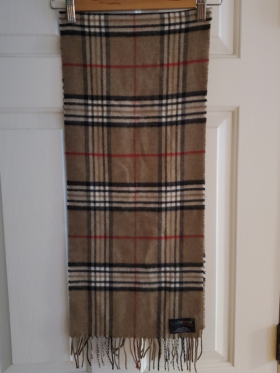 V. FRAAS Accessories - V. Fraas Vintage Plaid scarf 100% Cashmink acrylic manufactured in West Germany